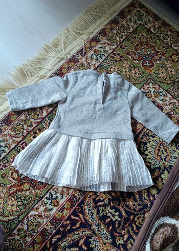 Kelebek Nakışlı Gri Kız Elbisesi - Görsel 2