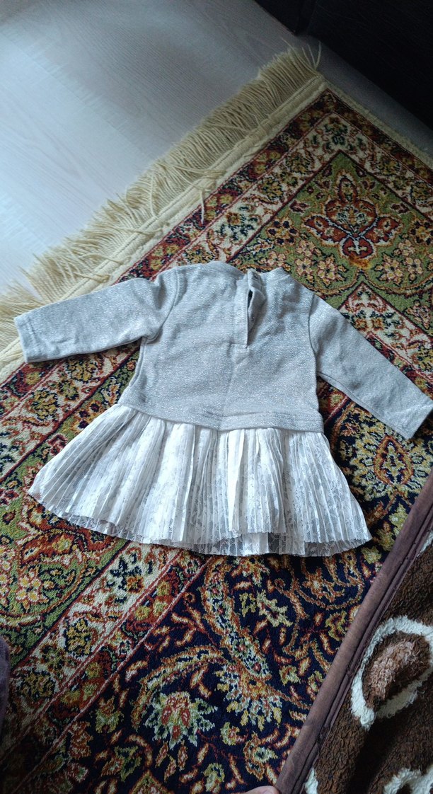 Kelebek Nakışlı Gri Kız Elbisesi - Görsel 2