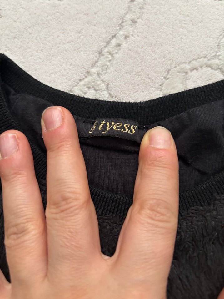 Kız Çocuk Siyah  Kürklü Sweatshirt - Görsel 2