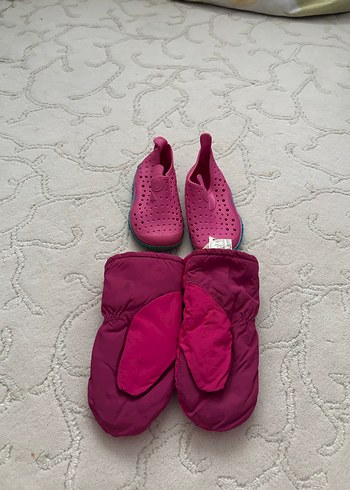 Kız Çocuk Pembe Kaydırmaz Deniz  ayakkabı ve Kar Eldiveni - Görsel 7