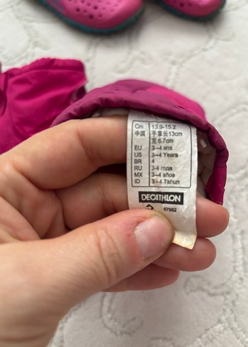 Kız Çocuk Pembe Kaydırmaz Deniz  ayakkabı ve Kar Eldiveni - Görsel 2