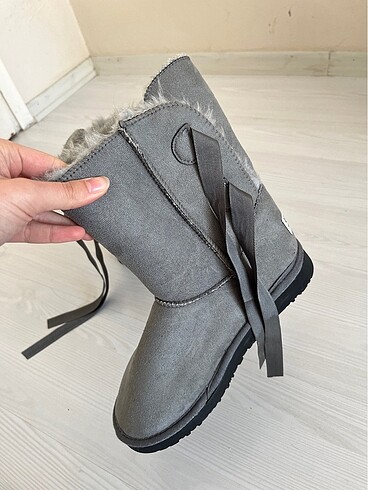 38 Beden UGG Bot