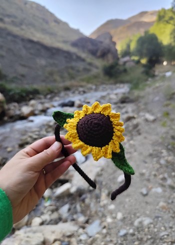 Zara Örgü Ayçiçeği Desenli Renkli taç toka