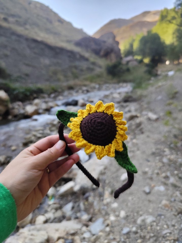 Örgü Ayçiçeği Desenli Renkli taç toka - Görsel 2