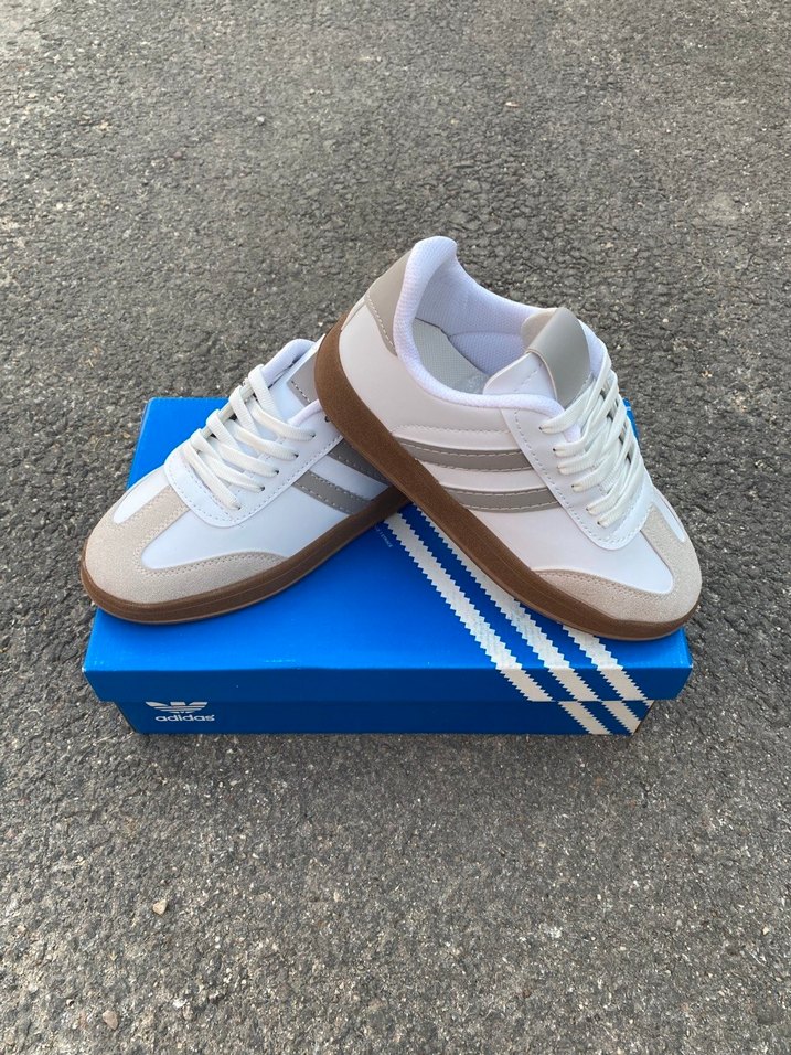 Adidas Beyaz Retro Sneaker — görsel 3/4