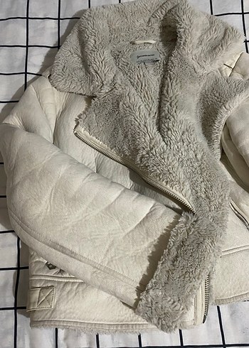 Beyaz Kürklü Kadın Ceket - Görsel 5