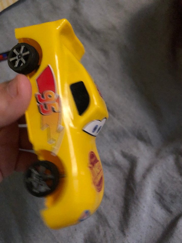 Sarı Renkli Oyuncak Araba - Görsel 2