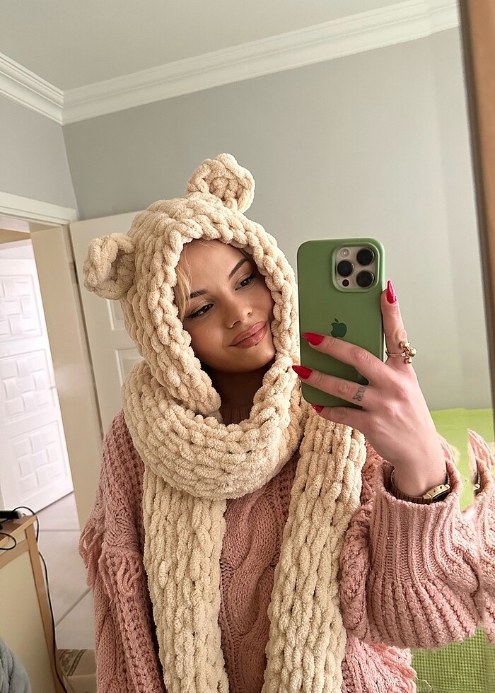 Kulaklı peluş şapka atkı - Görsel 3