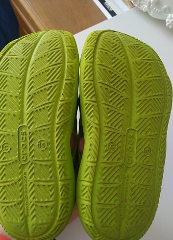 27 Beden yeşil Renk Crocs sandalet