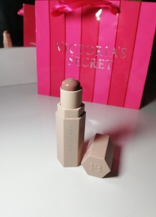 Fenty beauty 