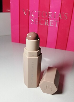 Fenty beauty 
