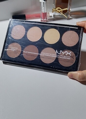Nyx kontür paleti 
