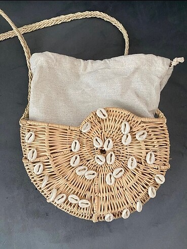 Pull and Bear Pull and Bear Deniz Kabuklu Hasır Çanta