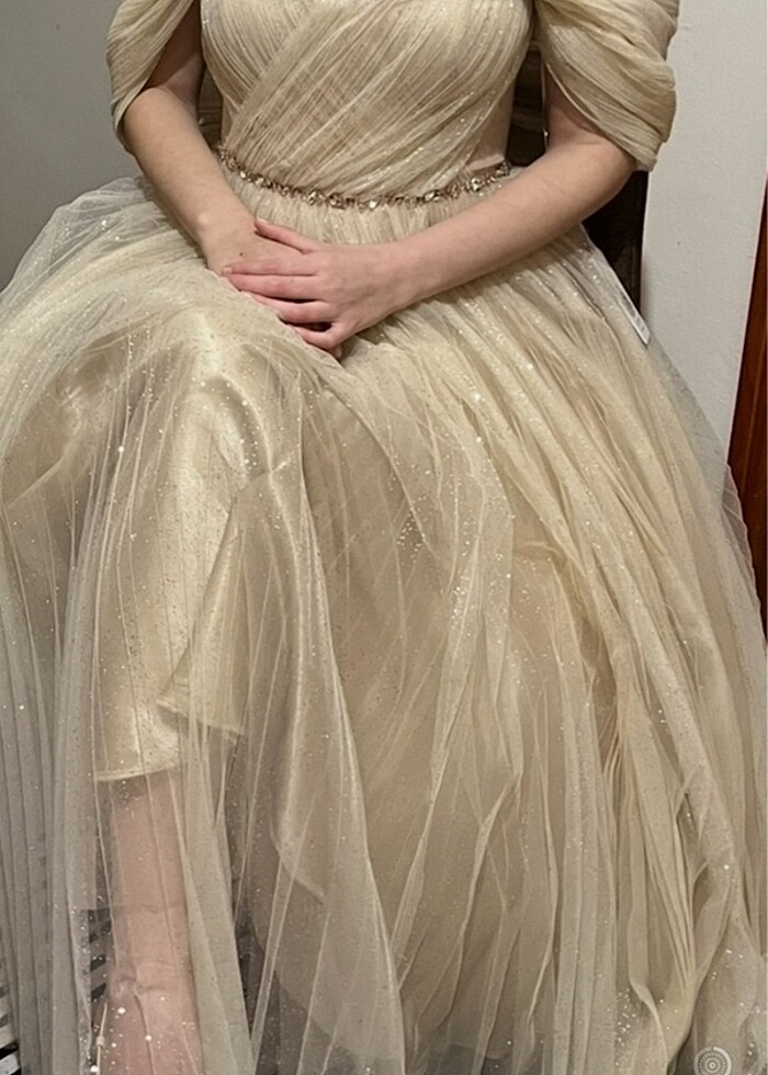 Carmen Gold Düşük Kol Taşlı Tül Nişanlık - Görsel 2