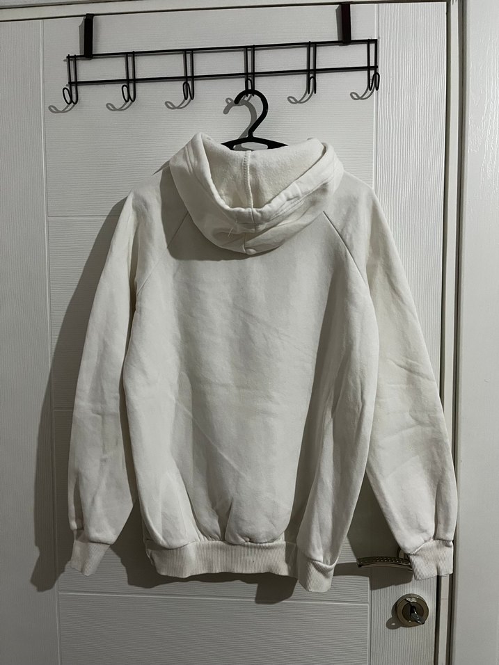 Kadın Beyaz Kapüşonlu Sweatshirt - Görsel 3