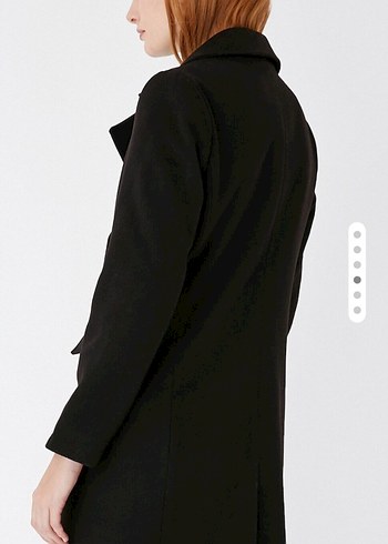 Düğmeli Siyah Kaşe Kaban - Görsel 4