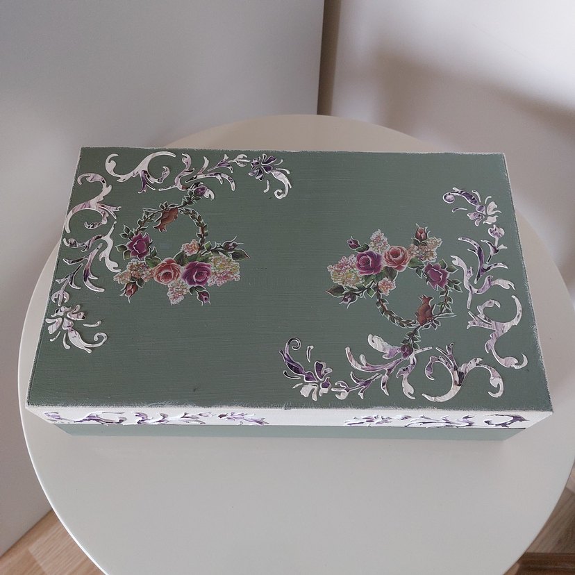 Gri ve Mor Çiçek Desenli Makyaj Kutusu - Görsel 2