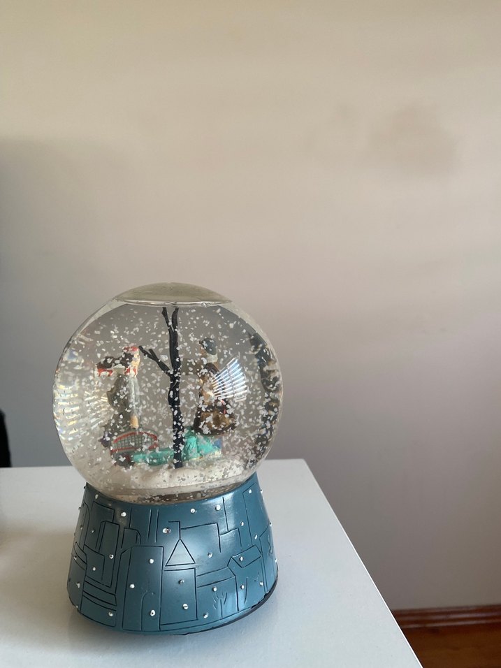 Renkli Mavi Kar Küresi Biblosu - Görsel 4