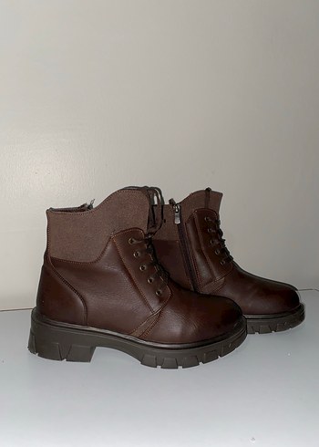 Kahverengi Deri kadın Bot - Görsel 2