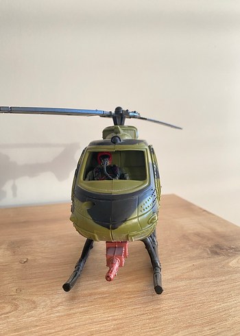 Oyuncak helikopter ve asker - Görsel 3