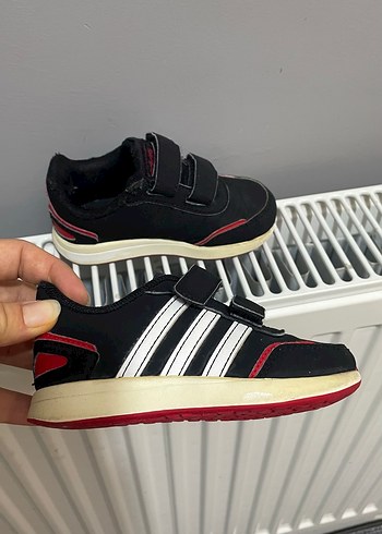 23 no Adidas Spor Ayakkabı - Görsel 2