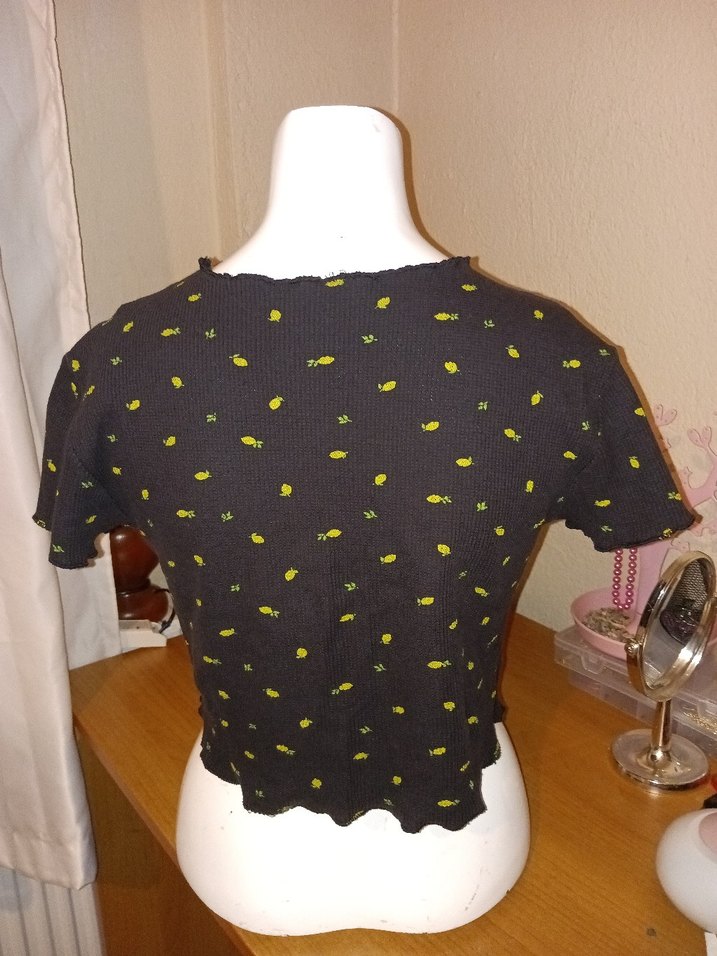 Kısa Kollu Mini Siyah Desenli Kadın Tişört - Görsel 3