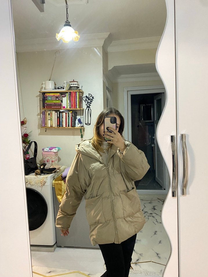 Bej Kapüşonlu Kadın Puff Mont - Görsel 3