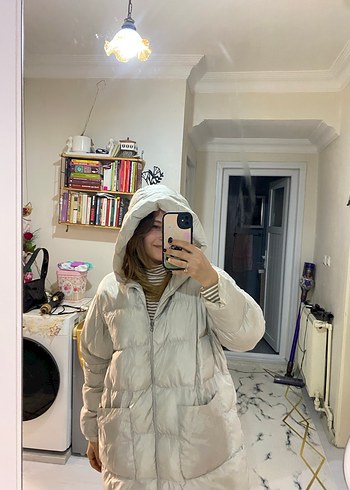 Beyaz Kapüşonlu Puff Mont - Görsel 2