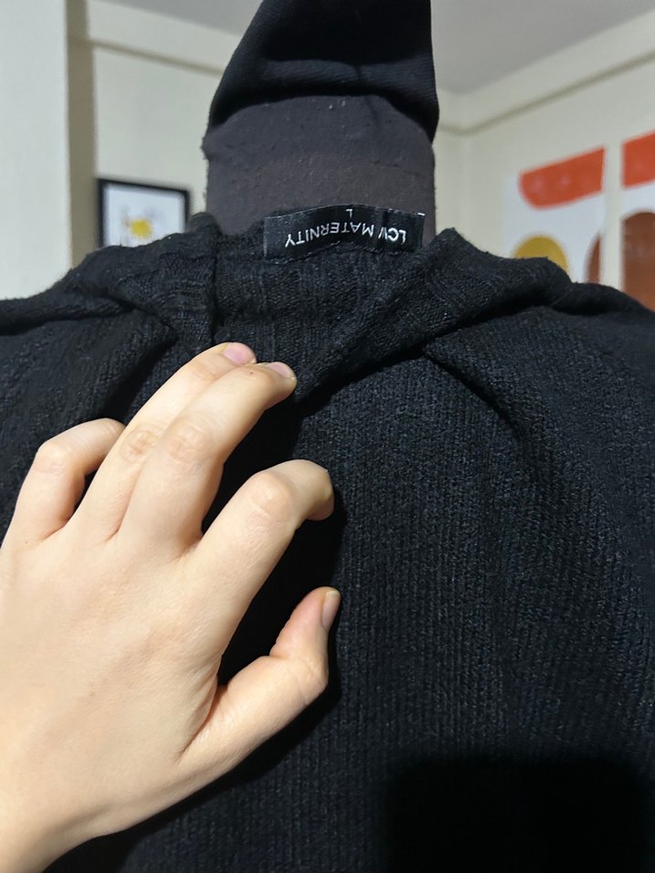 Düğmeli Siyah Yün Hamile Midi Kazak - Görsel 3