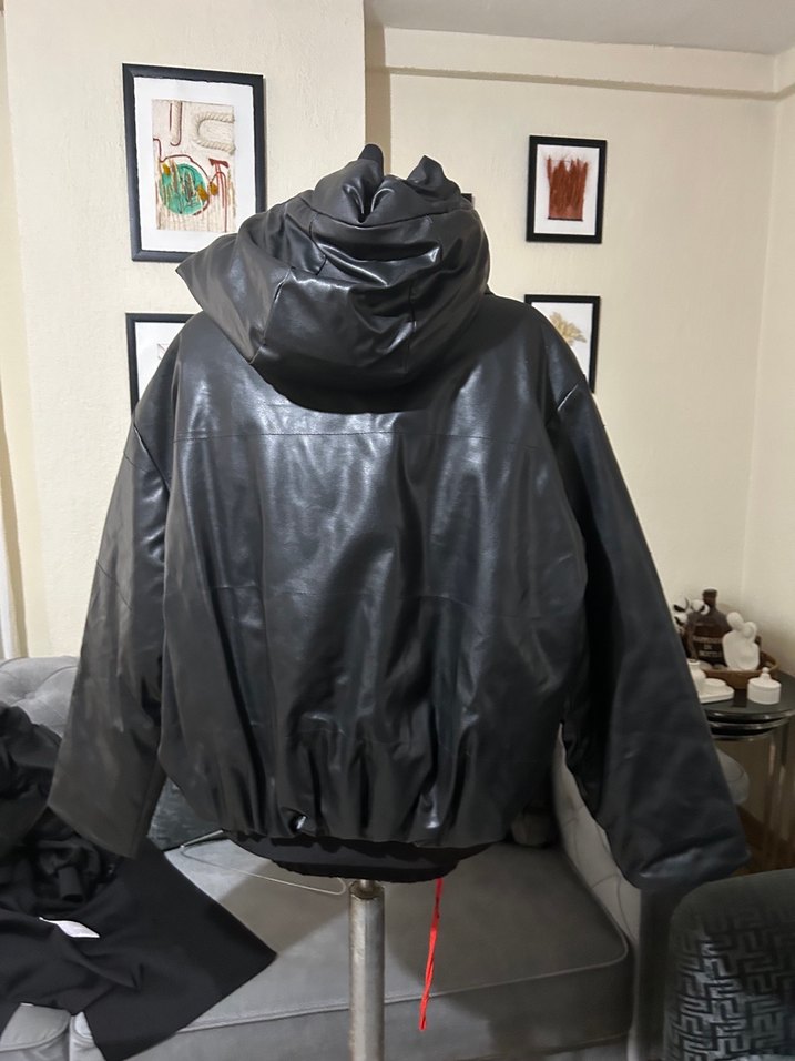 Siyah Deri Kadın Ceket - Görsel 3