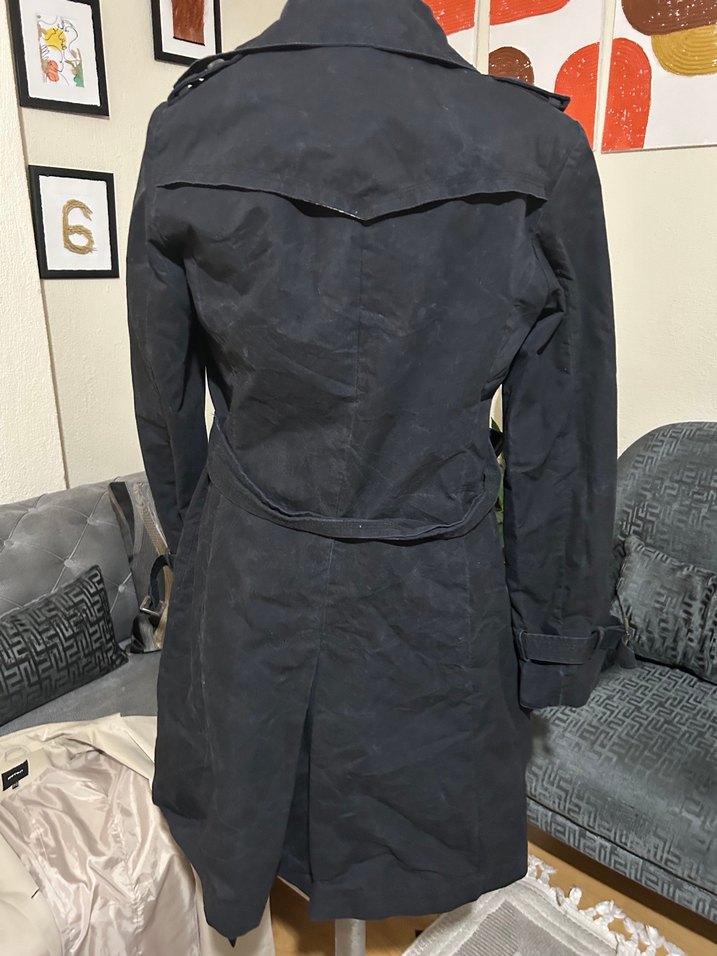 Düğmeli Siyah Midi Kadın Trençkot - Görsel 3