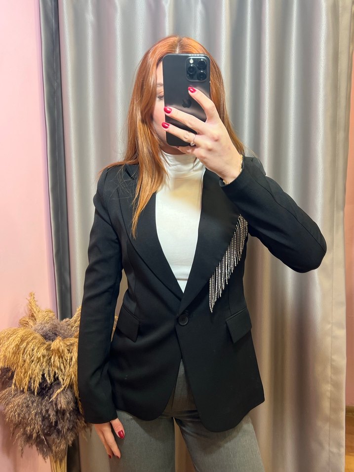 Püskül Detaylı Siyah Kadın Blazer Ceket - Görsel 4