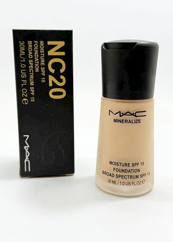 MAC Mineralize NC20 Fondöten SPF 15 30 ml