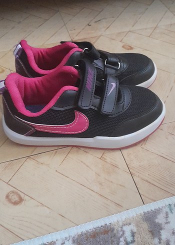 Nike Nike Kız Çocuk Pembe Siyah Spor Ayakkabı