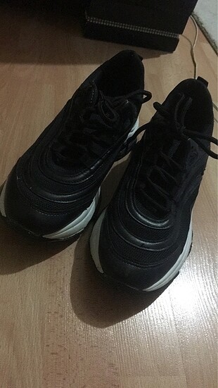 Spor Ayakkabı