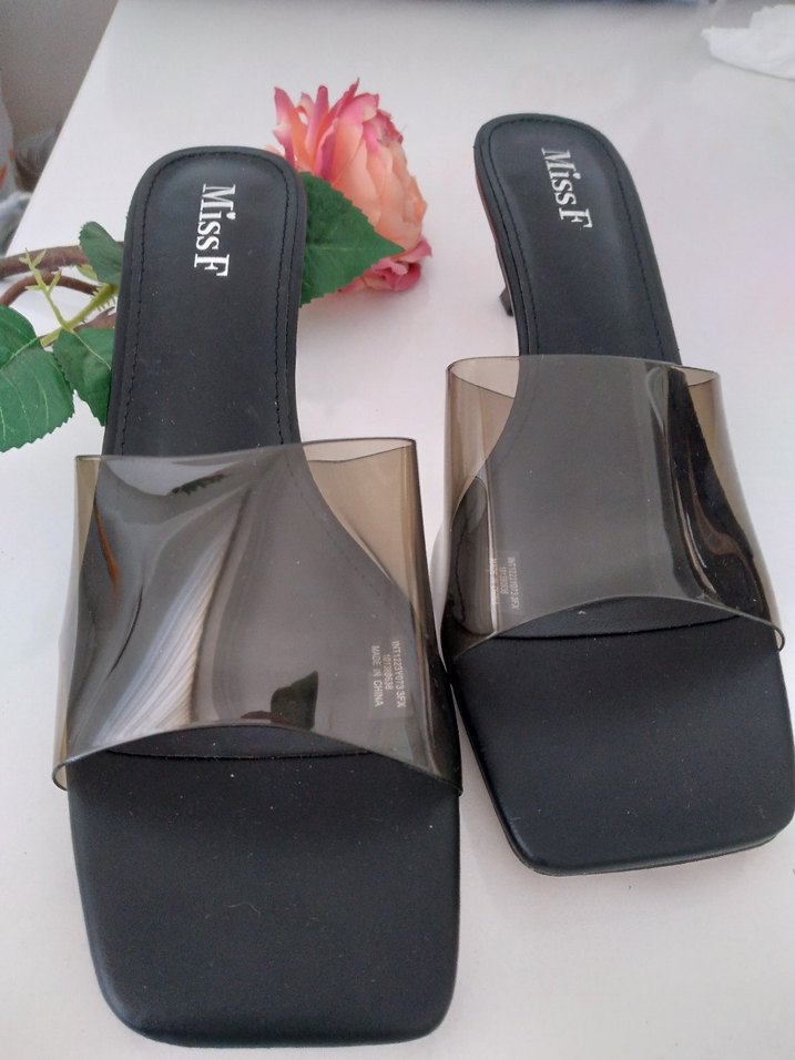 Siyah şeffaf Topuklu Terlik sıfır ürün - Görsel 2