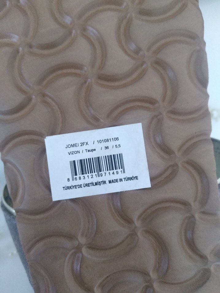 Nine west Süet Dolgu Topuk orjinal sıfır ürün - Görsel 3