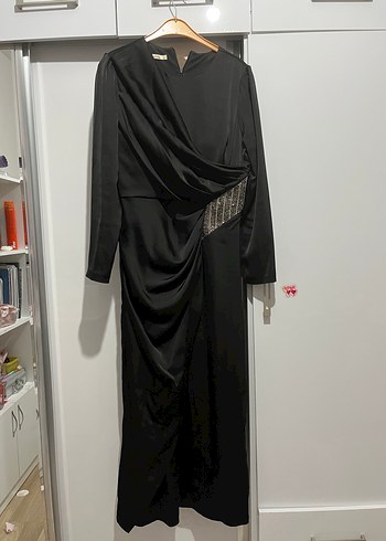 Uzun Kollu Siyah Uzun Elbise