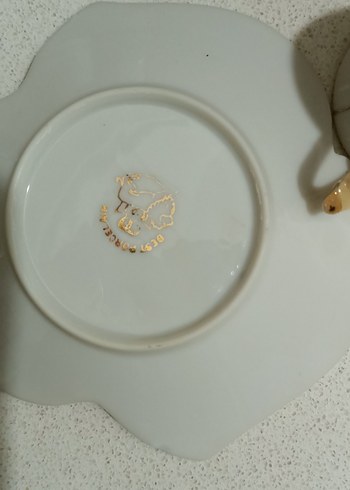 Yaprak Desenli Beyaz Porselen Fincan ve Tabak - Görsel 2