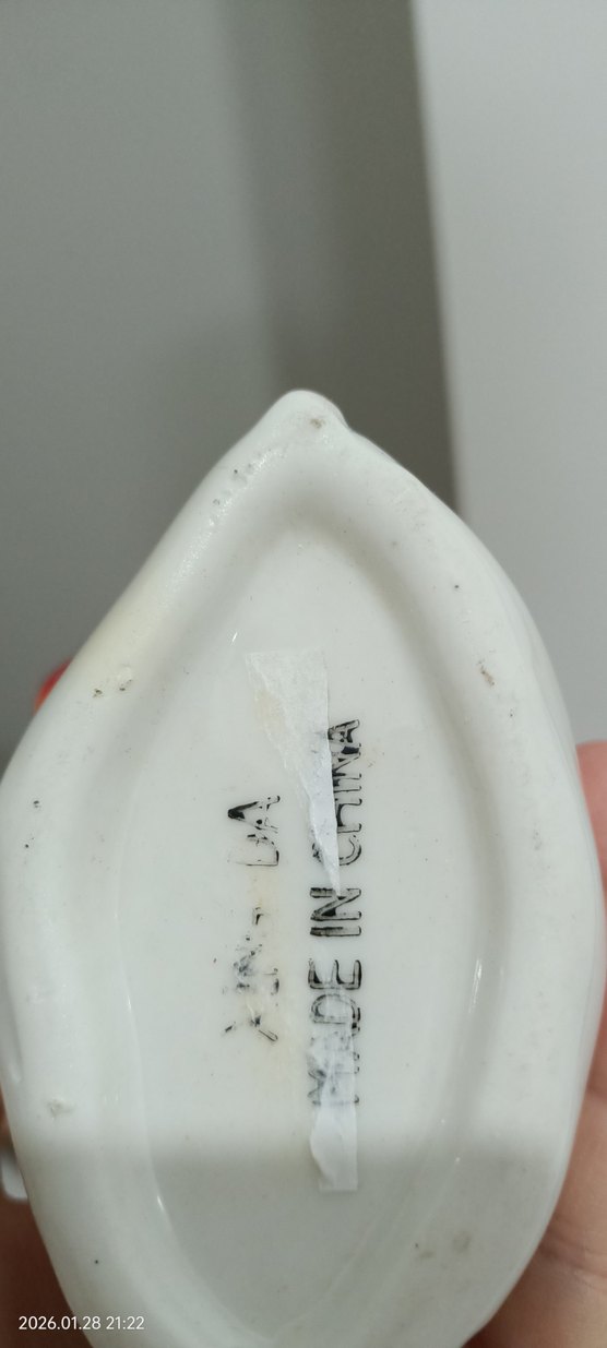 Renkli Detaylı Beyaz Seramik Vazo - Görsel 2