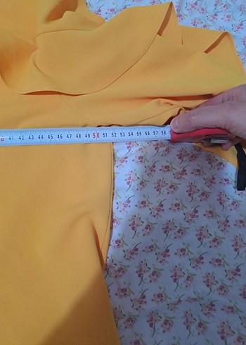 Sarı V Yakalı Kadın Bluz - Görsel 4