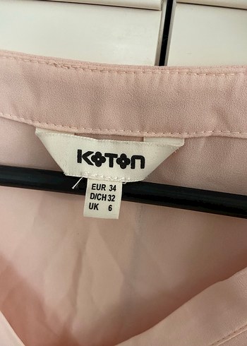 Koton 
Pembe V Yakalı Fırfırlı Kadın Bluz - Görsel 2