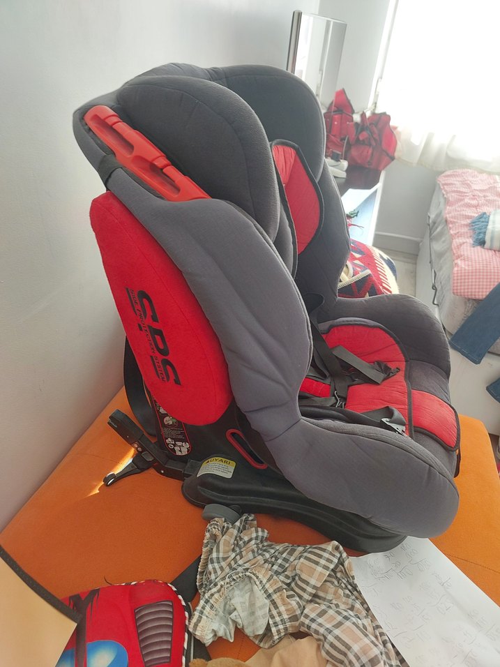 Kırmızı Gri Çocuk Oto Koltuğu - Görsel 2