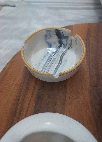 Beyaz ve Şeffaf Klasik Küllük Seti - Görsel 3