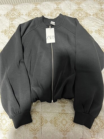 l Beden Zara bomber