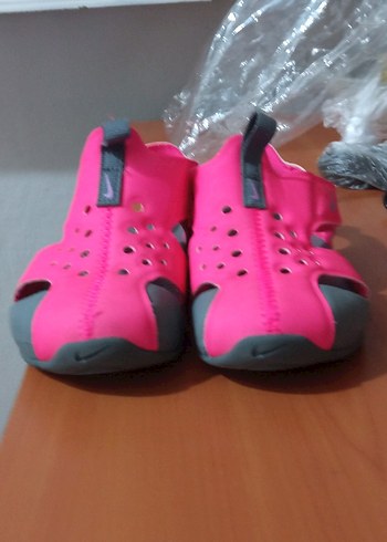 orjinal Nike kız çocuk sandalet