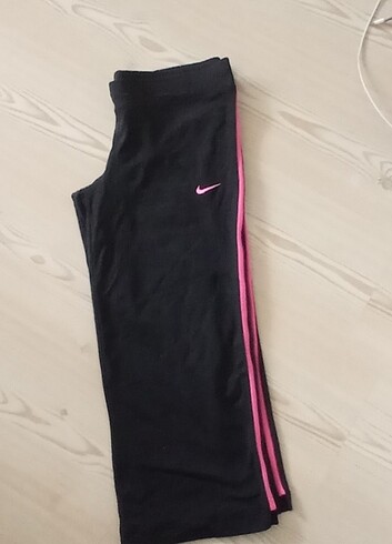 s Beden Nike bayan Spor kısa tayt