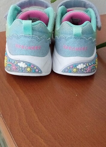 24 Beden çeşitli Renk Skechers ışıklı kız çocuk ayakkabı