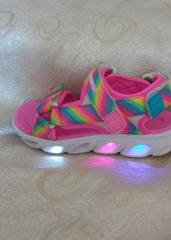 skechers Işıklı Kız Çocuk Sandalet