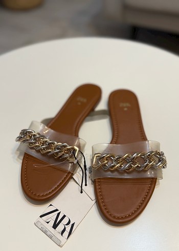 Zara Zincir Detaylı Terlik
